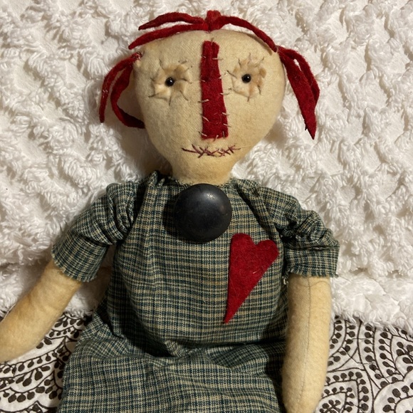 Small Handmade Primitive Folk Art Raggedy Ann Doll - Picture 3 of 5
